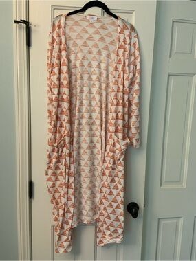 LuLaRoe Geometric Triangle Duster